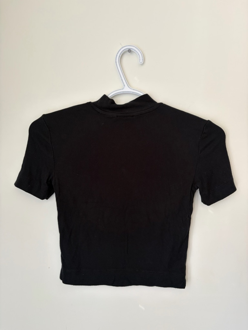 Babaton Formarib Mockneck T-Shirt - Picture 4 of 4